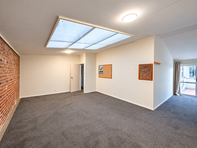 333 Highgate, Roslyn