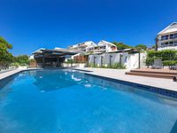 135 Macquarie Street, Teneriffe