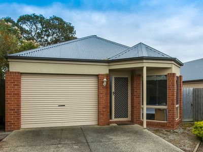 2 / 220 Mt Pleasant Road, Highton