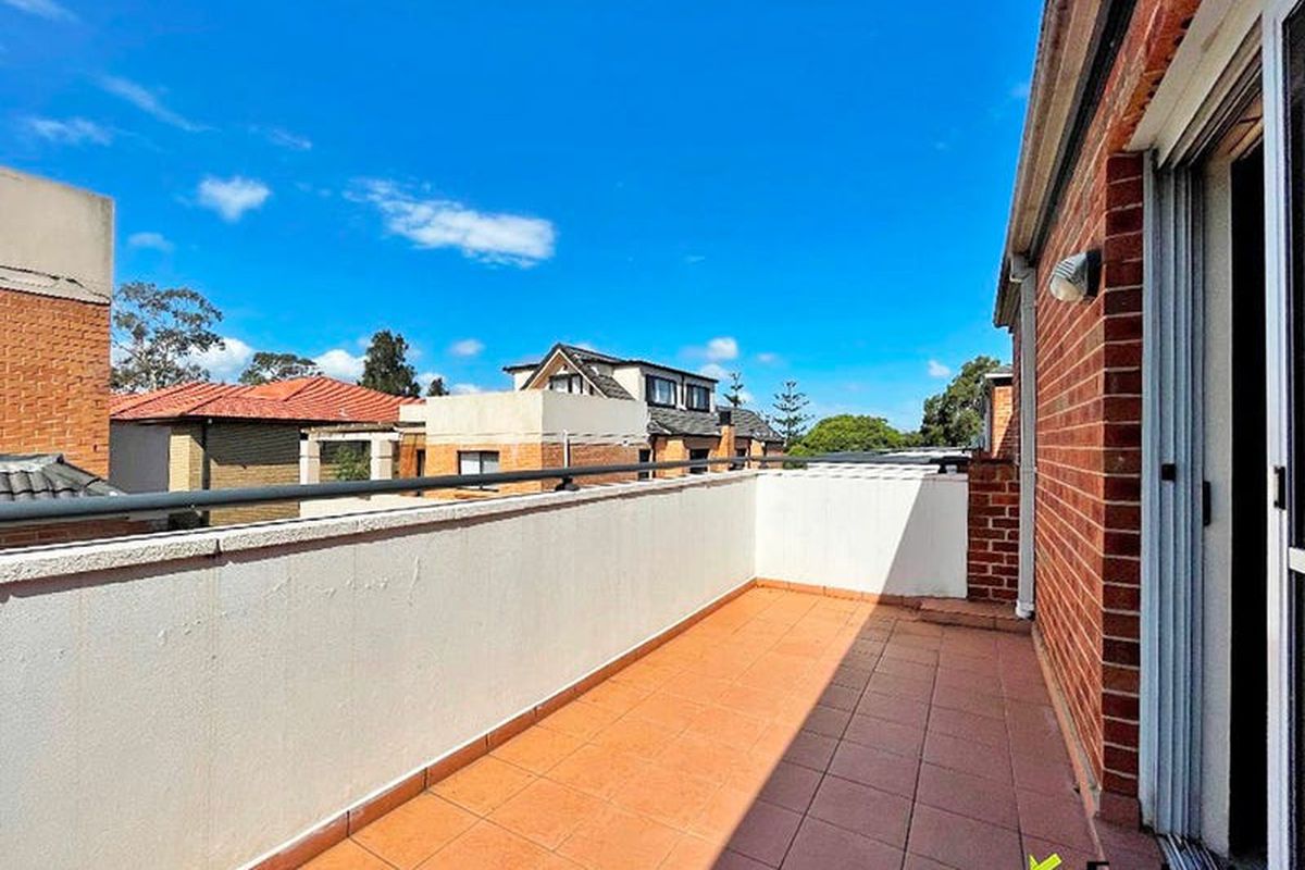 24 / 113 Arthur Street, Homebush West
