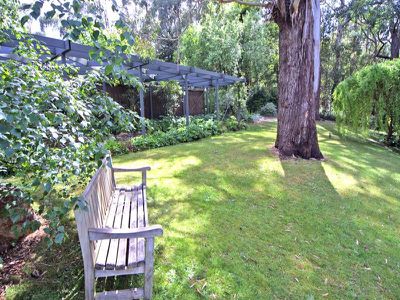 12 Salisbury Road, Mount Macedon