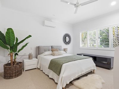 23 Wall Street, Eimeo