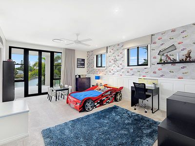 201-205 Monaco Street, Broadbeach Waters