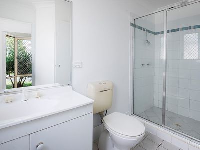 17 Shearwater Terrace, Springfield Lakes