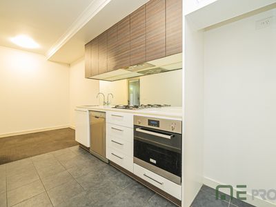 4 / 2 Yarra Bing Crescent, Burwood