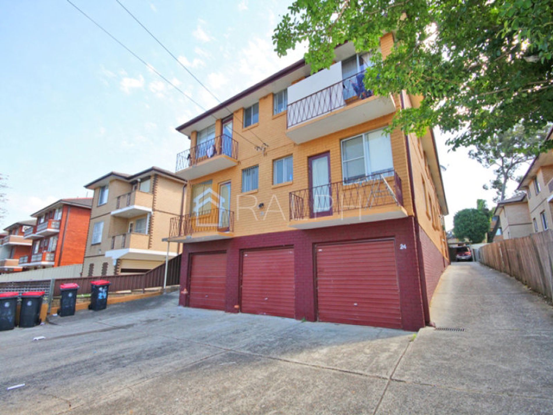 8 / 24 Colin Street, Lakemba