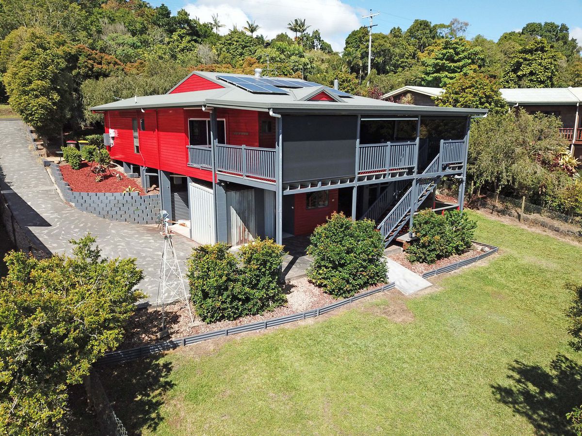 25 TWELFTH AVENUE, Atherton