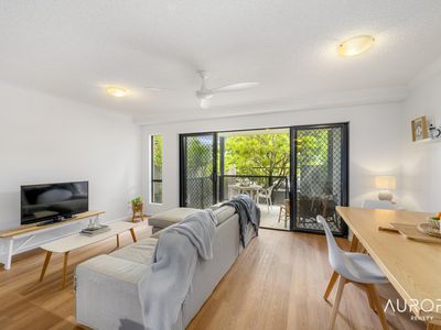 44/11 Kitchener Street, Coorparoo