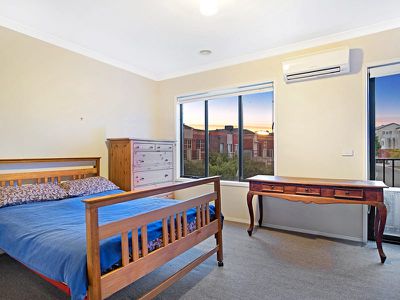 1 Arena Close, Flemington
