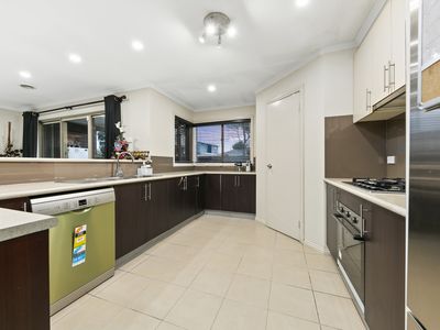 2 Zetland Way, Tarneit