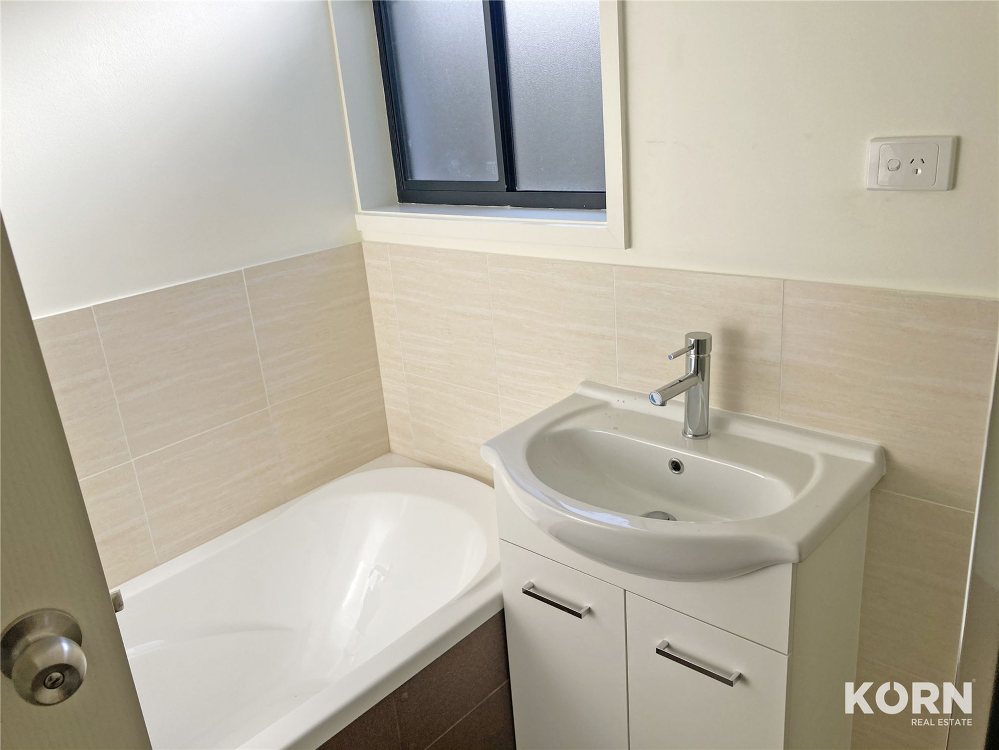 2 / 5 Moir Street, Smithfield
