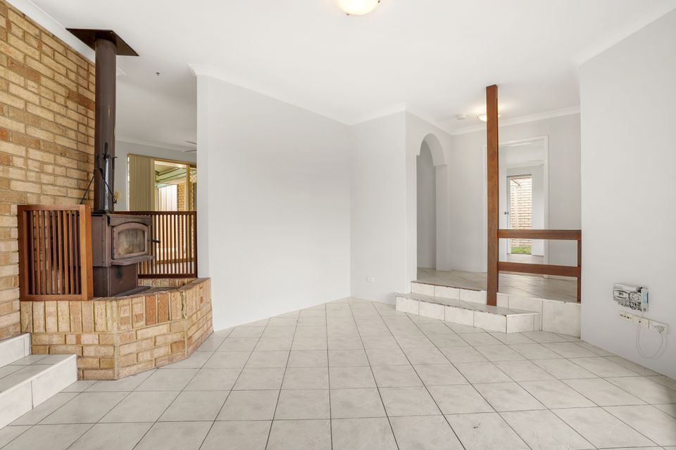 5 LISBON PLACE, Warnbro