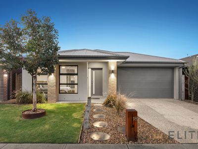 18 Rural Road, Officer South