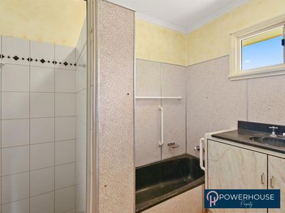 27 Feldt Street, Flying Fish Point
