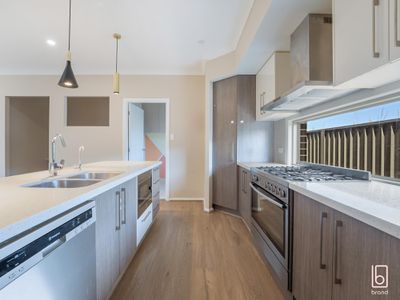 41 Jasper Avenue, Hamlyn Terrace