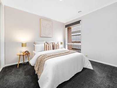 7 Filbert Ct, Cranbourne North