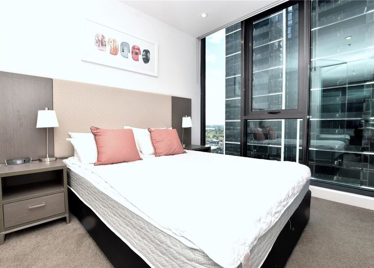 2711 / 151 City Road, Southbank