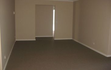 1 / 4 Camley Court, Berwick