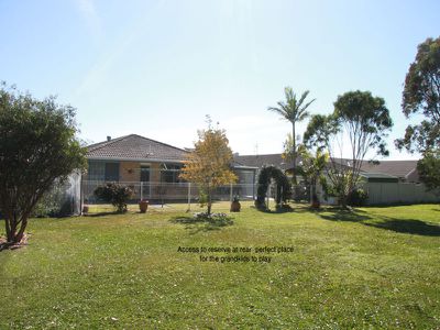 19 Undara Circuit, Forster
