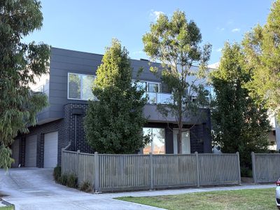 2 / 98 Snell Grove, Oak Park