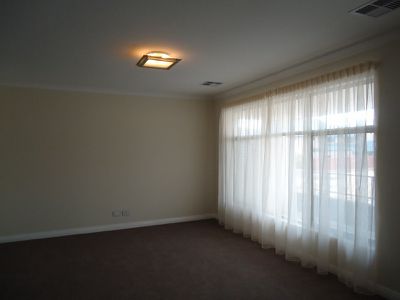 53 Newark Turn, Coogee