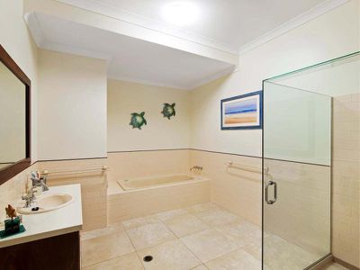 86 Aylesham Drive , Bonogin