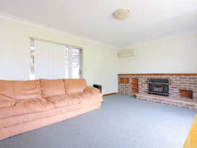 24 Hawker Street , Safety Bay