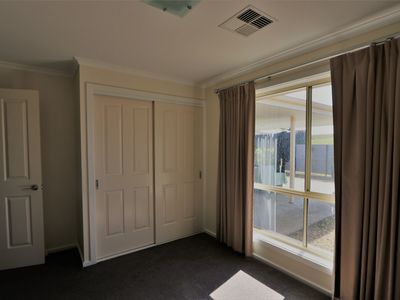 51 Eldridge Drive, Worrolong