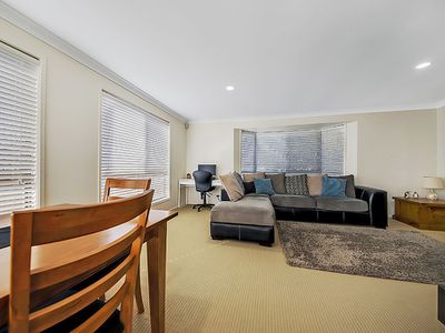 50 Isaacs Way, Wakerley