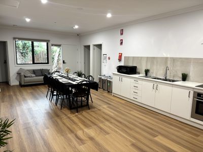 8 Loddon Court, Werribee