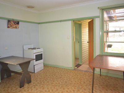 60 Lakeside Avenue , Mount Beauty