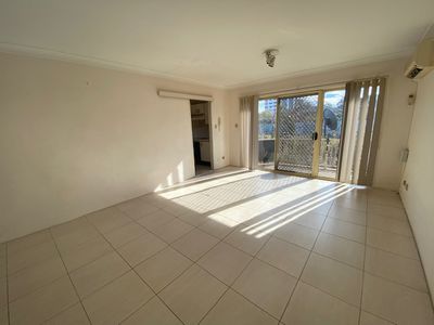 22 / 3 Riverpark Drive, Liverpool