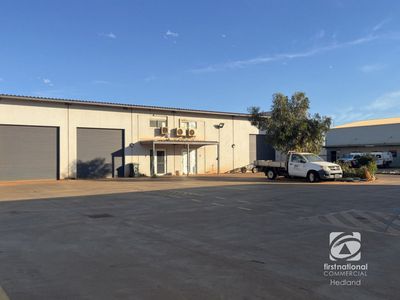 2 / 37 Steel Loop, Wedgefield