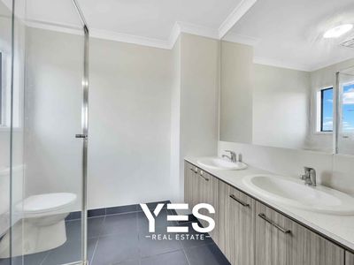 15 Augus Drive, Thornhill Park