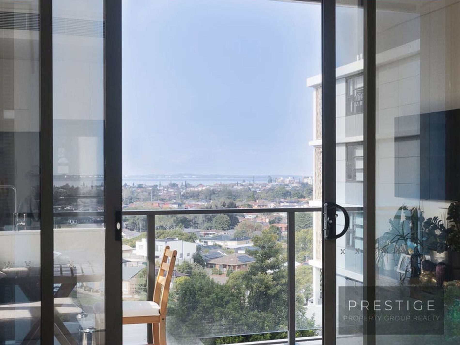 302 / 213 Princes Highway, Arncliffe