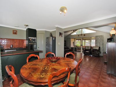 38 Azamor Drive, Boulder