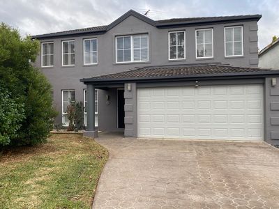 8 Cayley Place, Horningsea Park