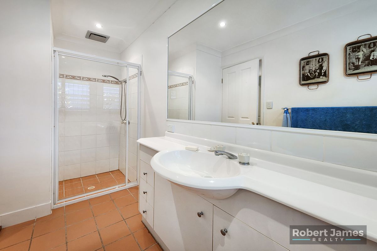 60 Bushlands Drive, Noosaville