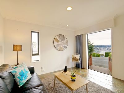 110 Larnach Road, Vauxhall