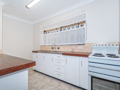 13 Mimosa Court, Kelmscott