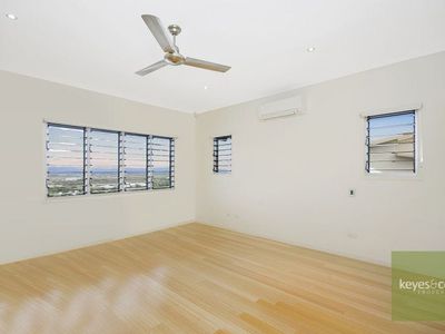 22 The Point, Castle Hill