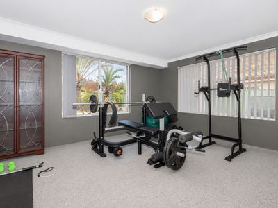 6 Lily Place, Thornlie