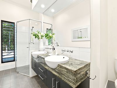42-44 Ellison Street, Clifton Beach