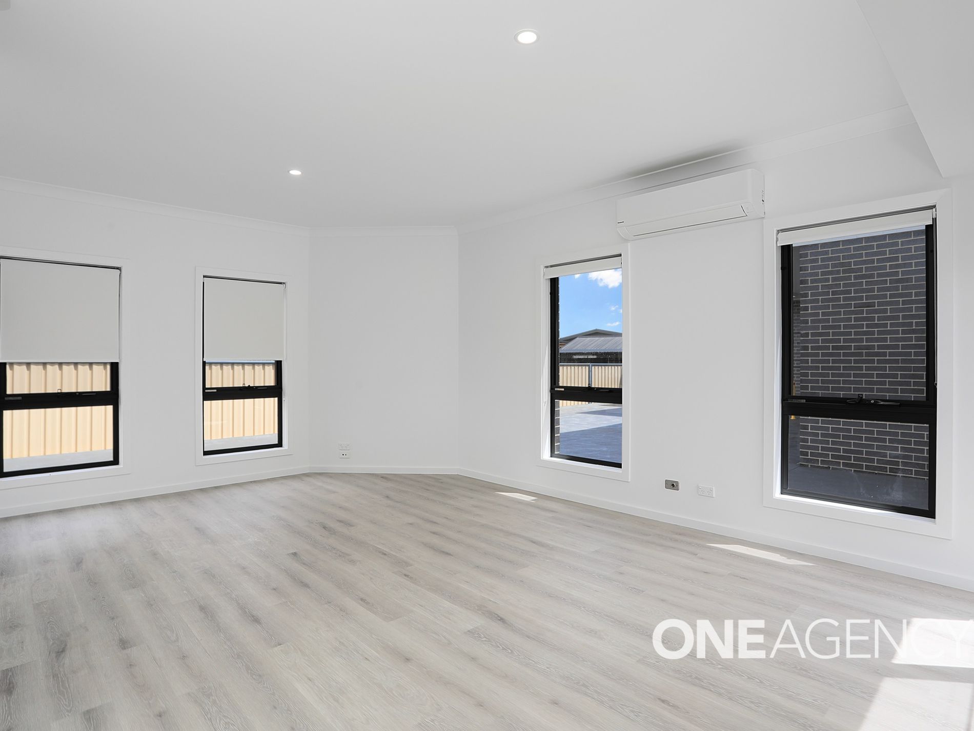 2 / 28 Fisher St, Oak Flats
