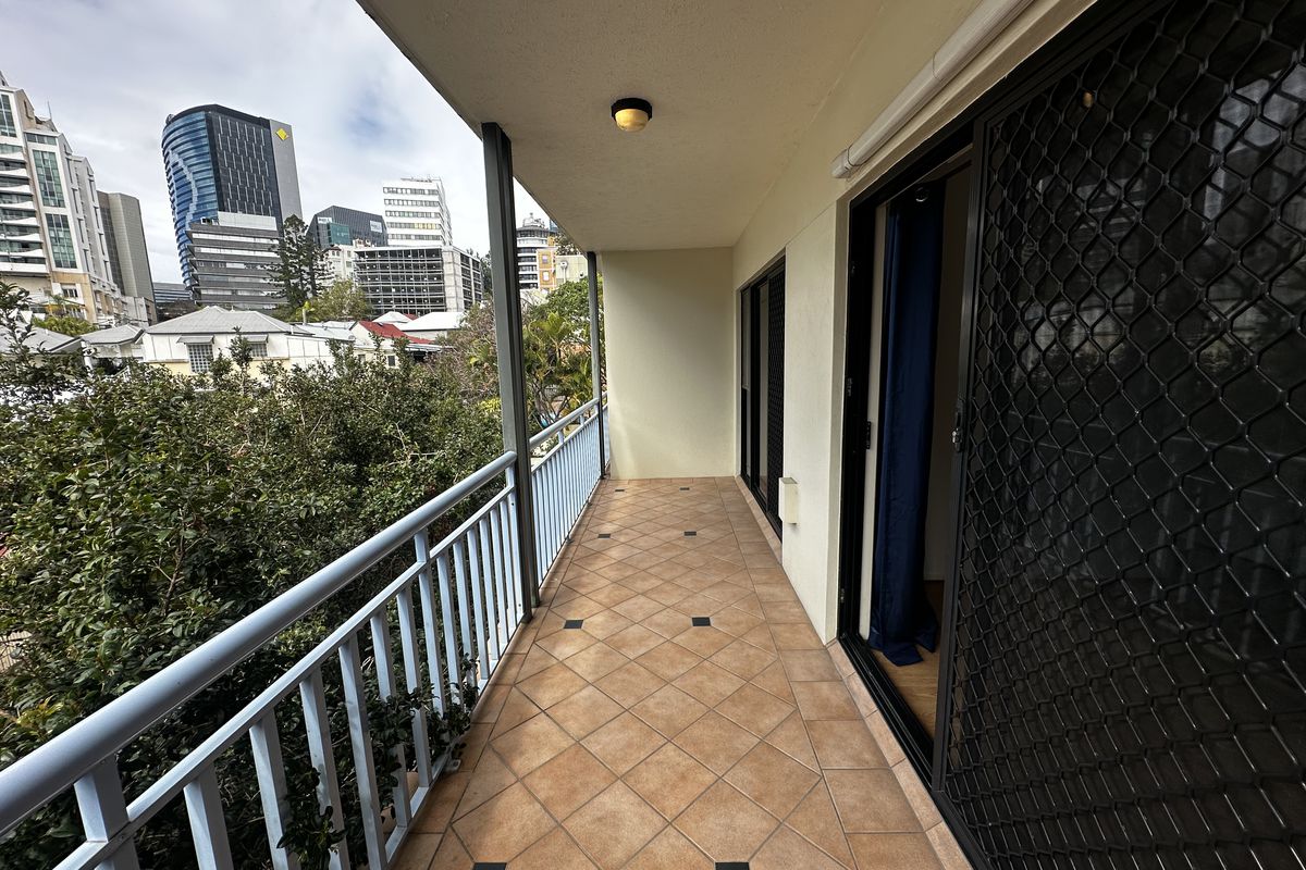 8 / 20 Terrace Street, Spring Hill