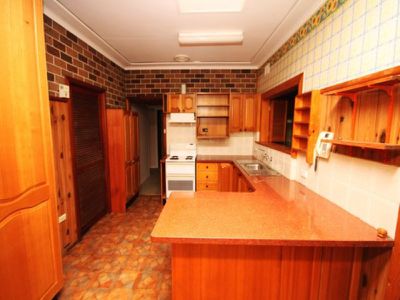 94 Rogers Street, Roselands