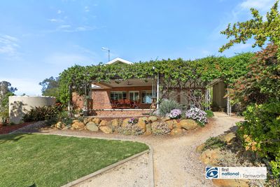 27 Windmill Drive, Tamworth