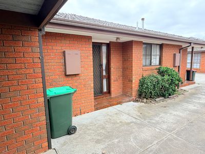 4 / 18 Market Road, Werribee