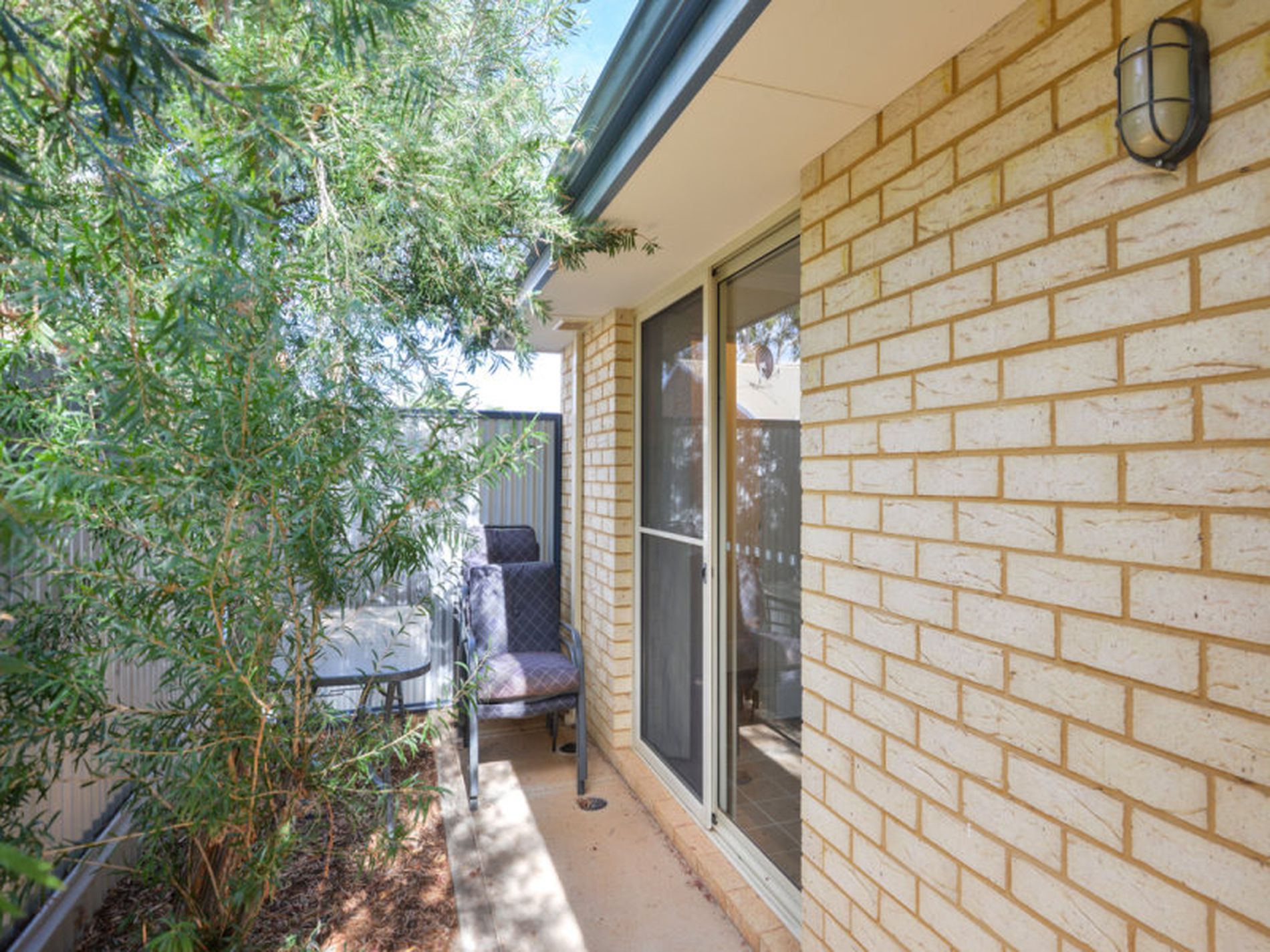 9 / 3 Great Eastern Highway, Somerville