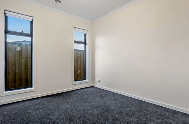 13 Sudbury Street, Mickleham